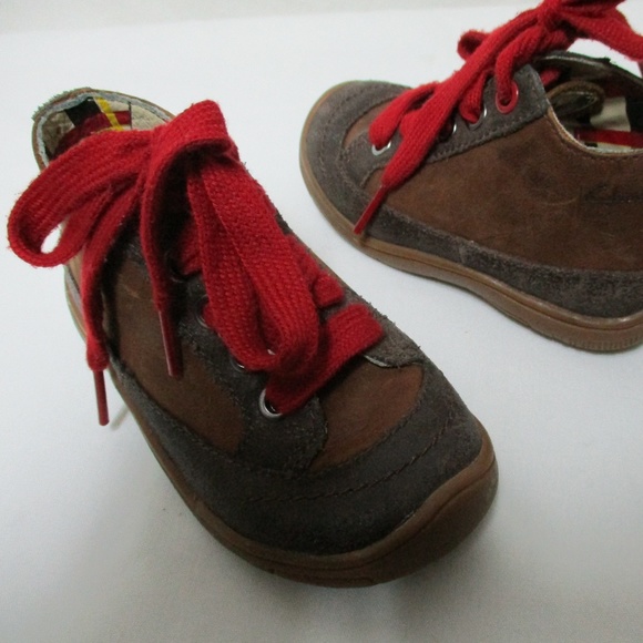 clarks pre walkers boys